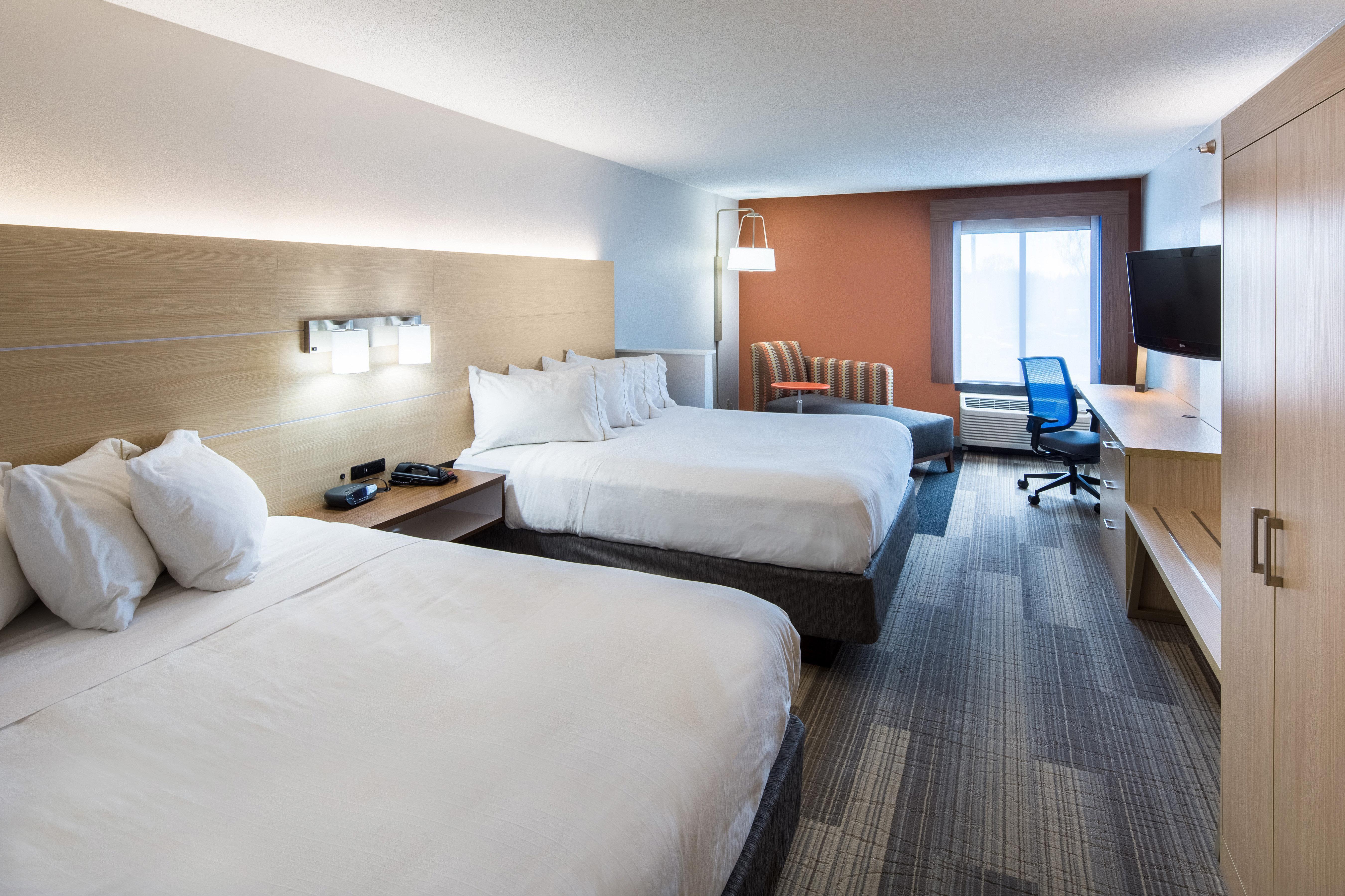 Holiday Inn Express Cedar Rapids - Collins Road By Ihg Eksteriør bilde