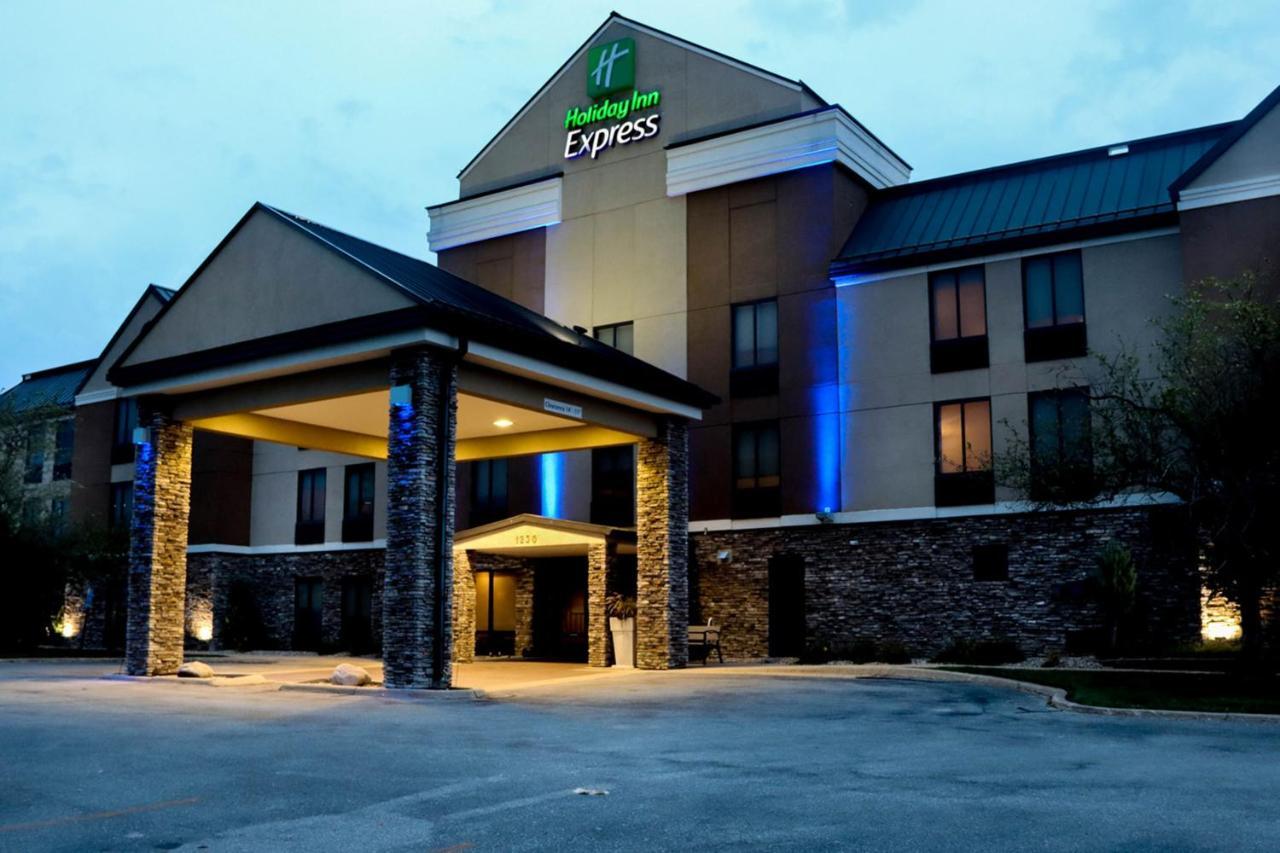 Holiday Inn Express Cedar Rapids - Collins Road By Ihg Eksteriør bilde