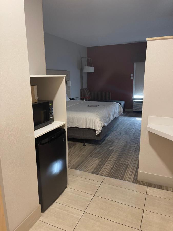 Holiday Inn Express Cedar Rapids - Collins Road By Ihg Eksteriør bilde