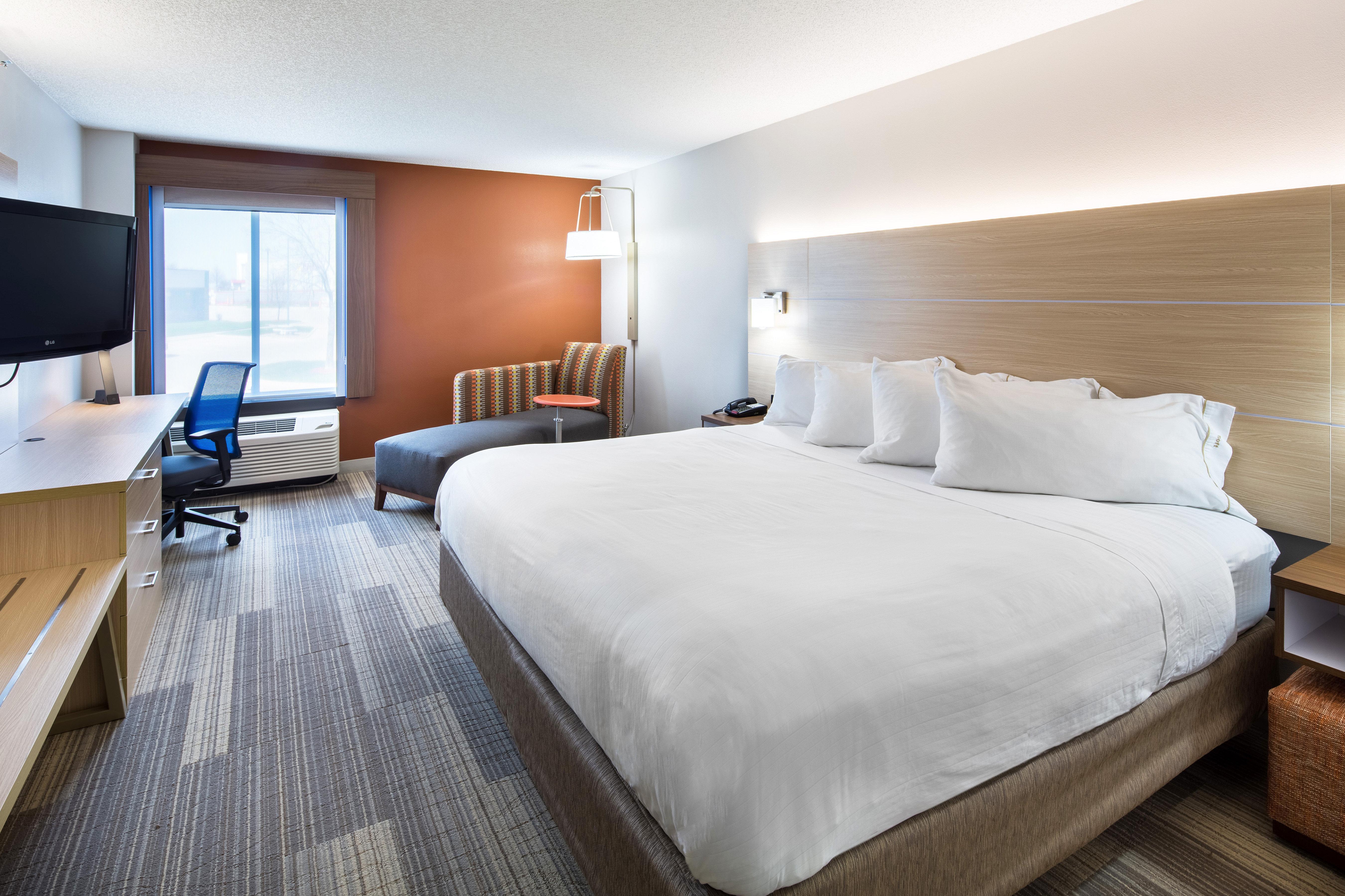 Holiday Inn Express Cedar Rapids - Collins Road By Ihg Eksteriør bilde