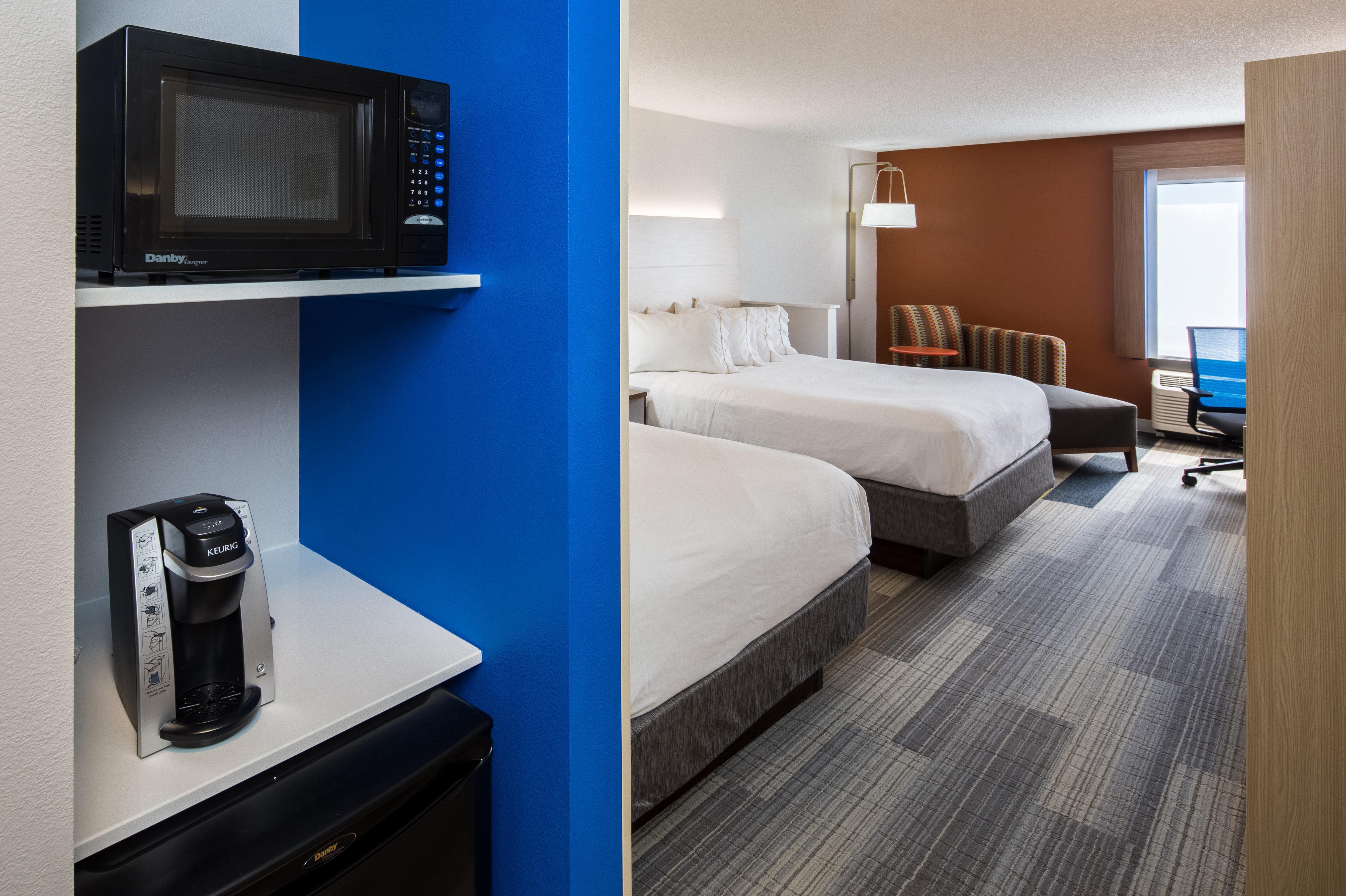 Holiday Inn Express Cedar Rapids - Collins Road By Ihg Eksteriør bilde