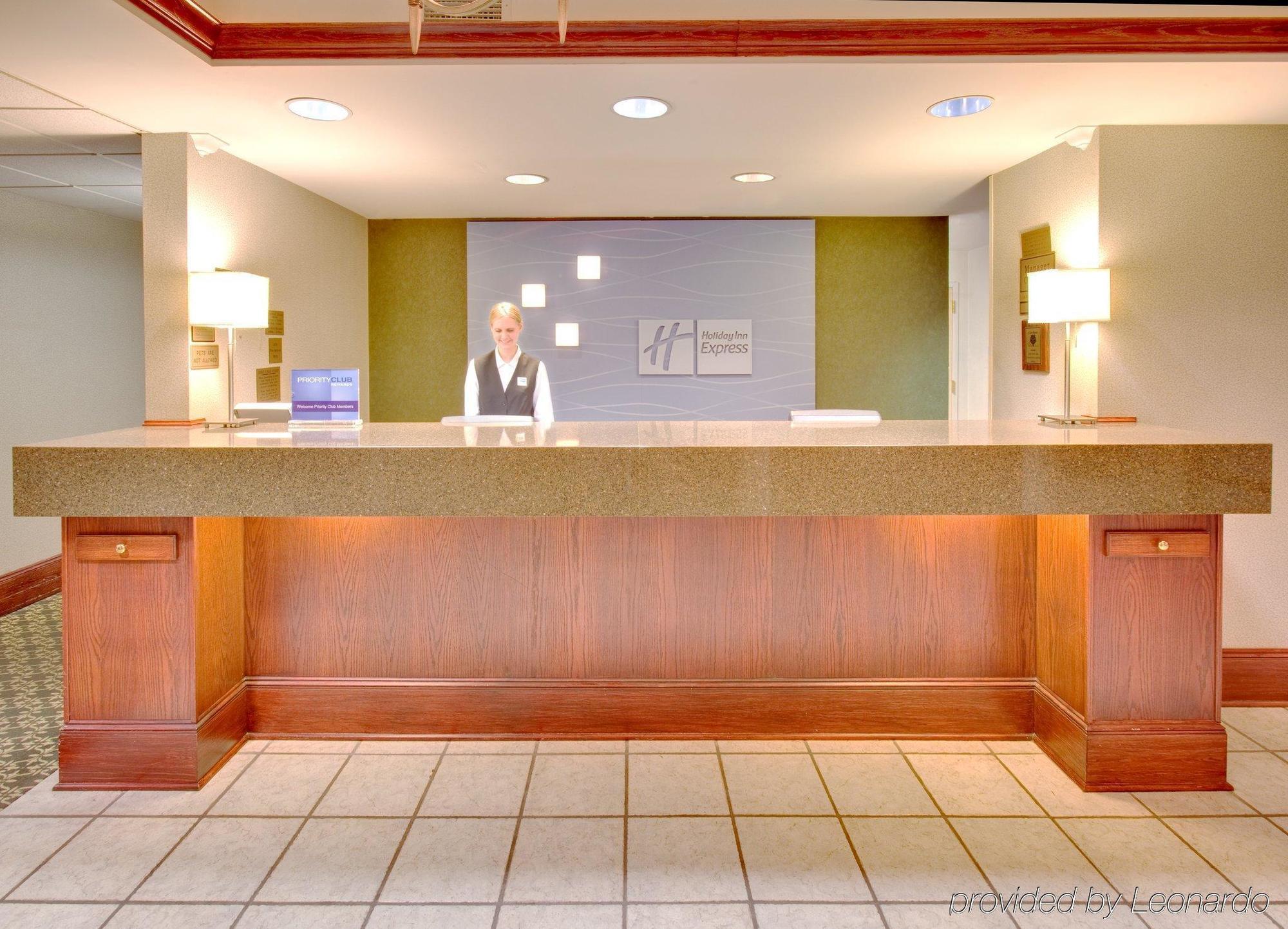 Holiday Inn Express Cedar Rapids - Collins Road By Ihg Interiør bilde