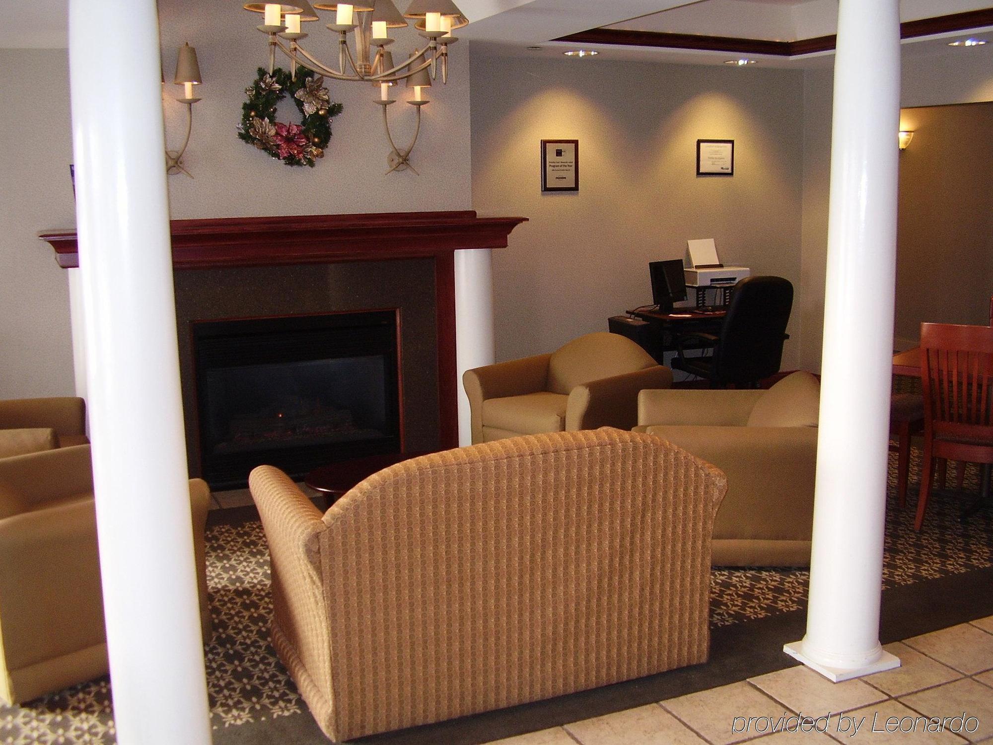 Holiday Inn Express Cedar Rapids - Collins Road By Ihg Interiør bilde
