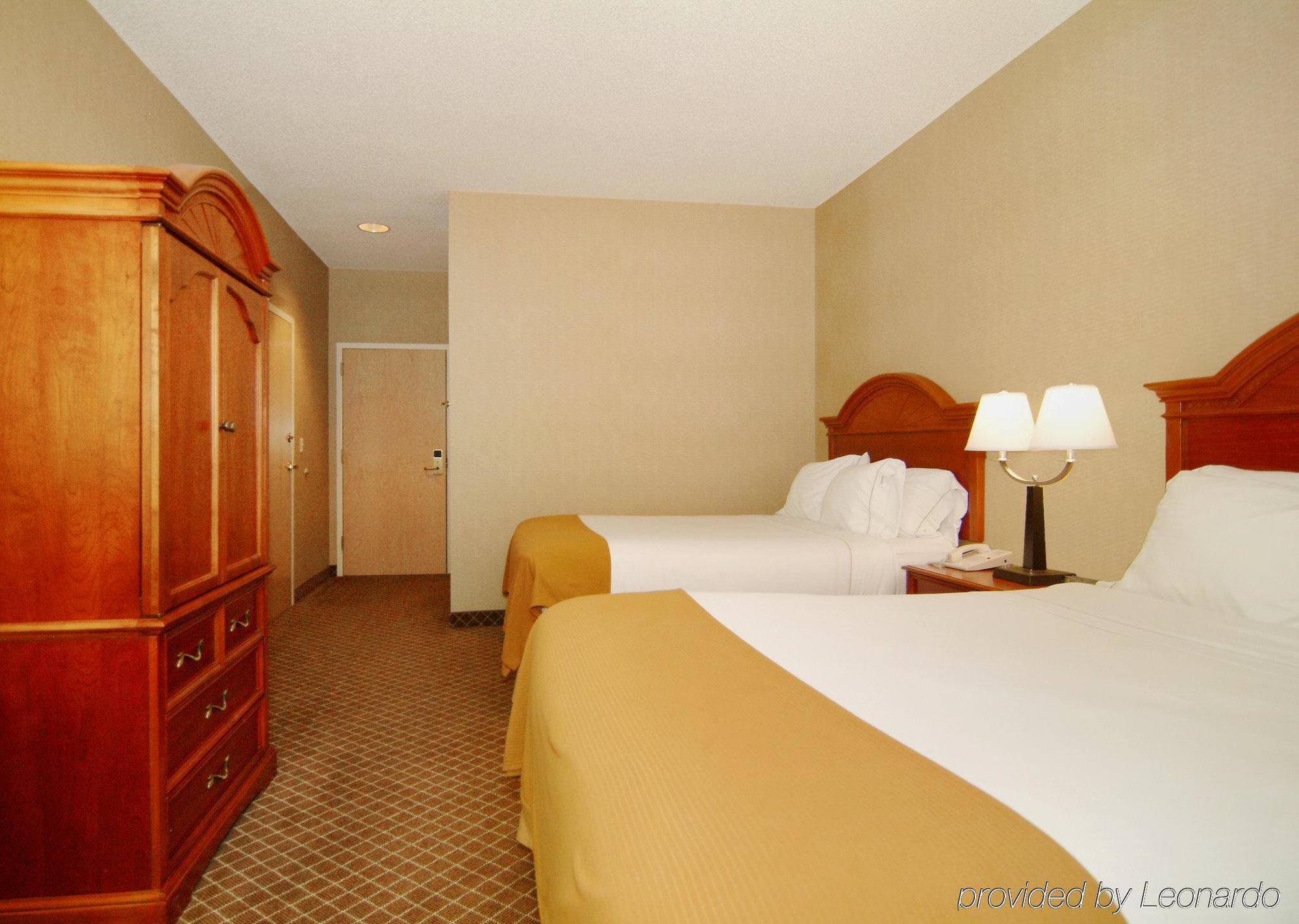 Holiday Inn Express Cedar Rapids - Collins Road By Ihg Rom bilde